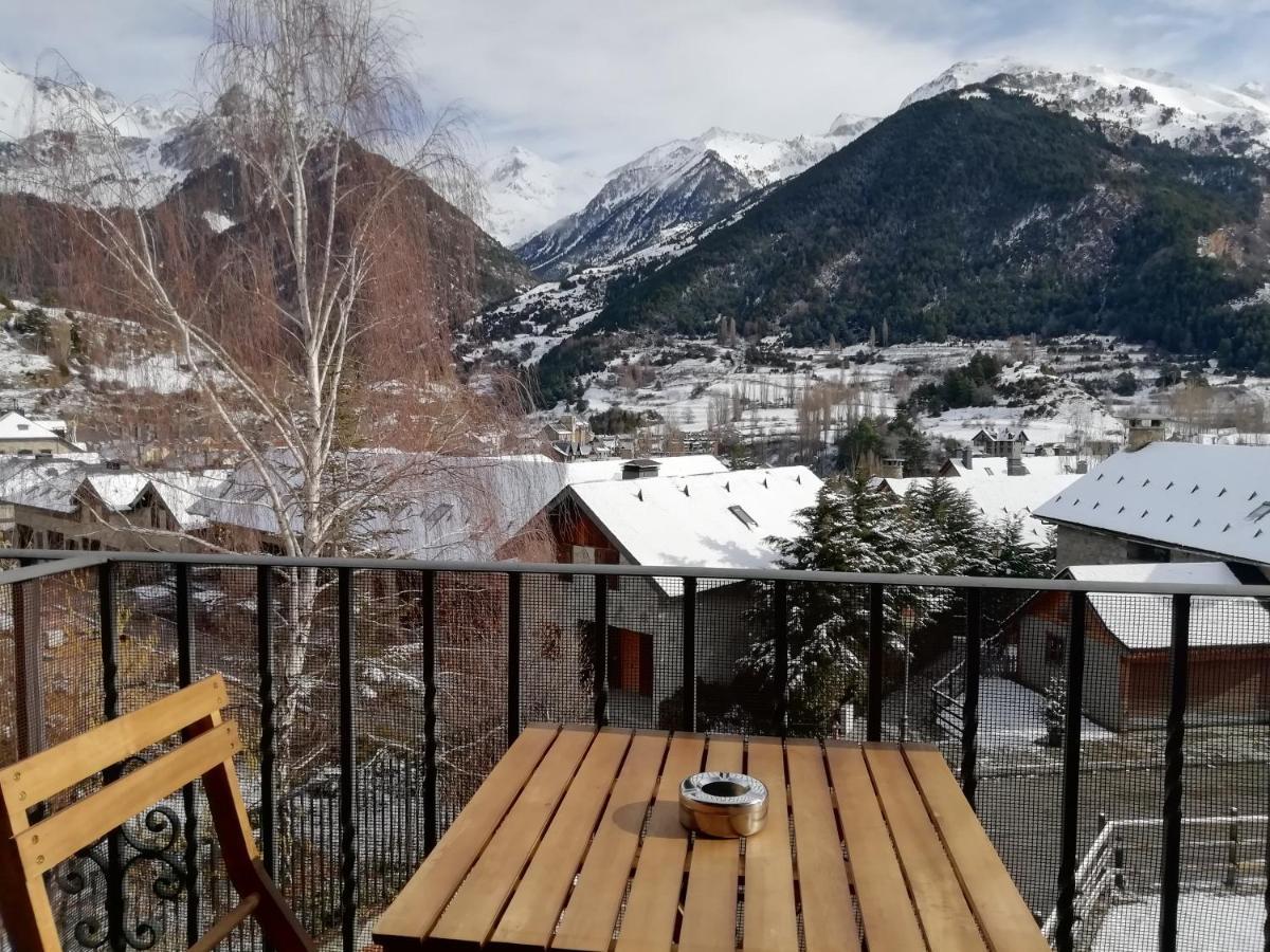 Apartamento Familiar Con Vistas Y Garage La Portiecha Apartman Sallent de Gállego Kültér fotó