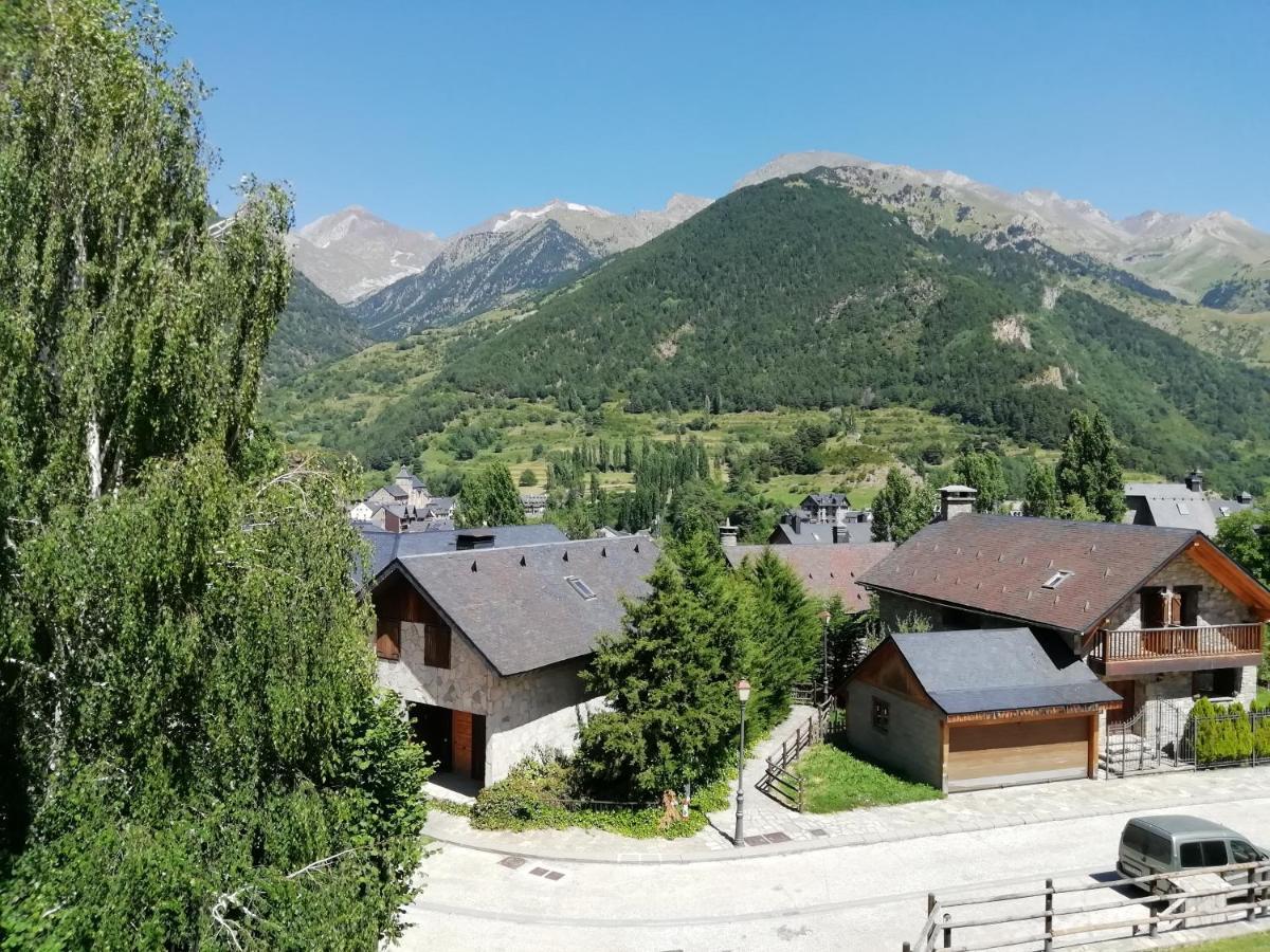 Apartamento Familiar Con Vistas Y Garage La Portiecha Apartman Sallent de Gállego Kültér fotó