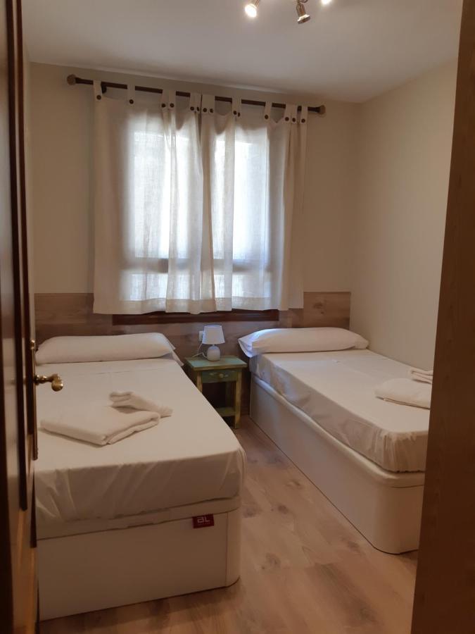 Apartamento Familiar Con Vistas Y Garage La Portiecha Apartman Sallent de Gállego Kültér fotó
