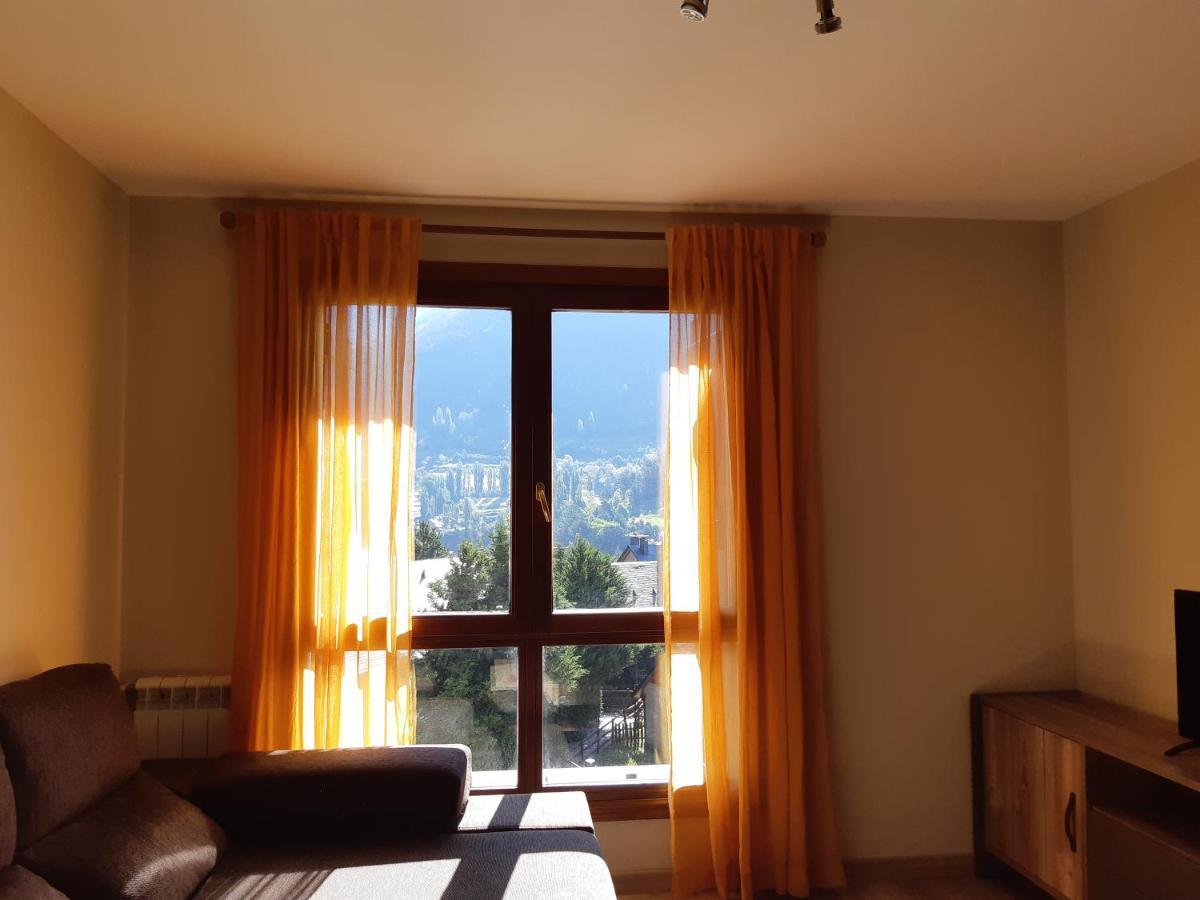 Apartamento Familiar Con Vistas Y Garage La Portiecha Apartman Sallent de Gállego Kültér fotó